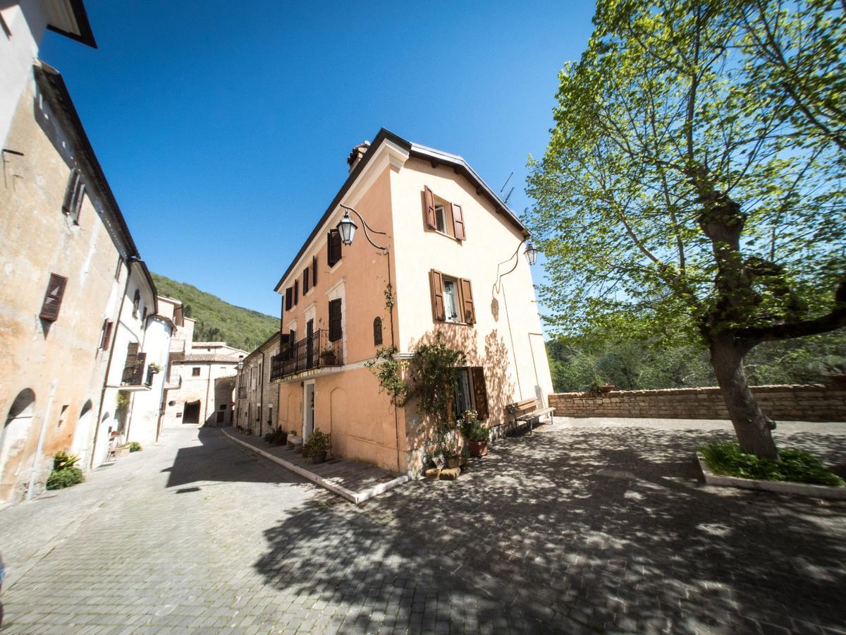 Casa Di Mamma Casa Vacanze Genga  Exterior photo